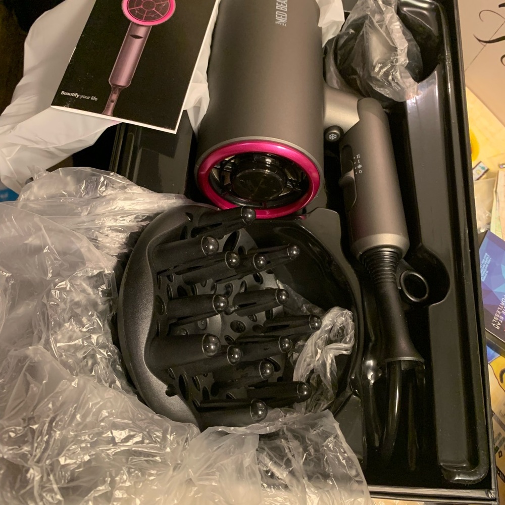 Blow dryer. 
Brand new
Unused
Brand: med beauty